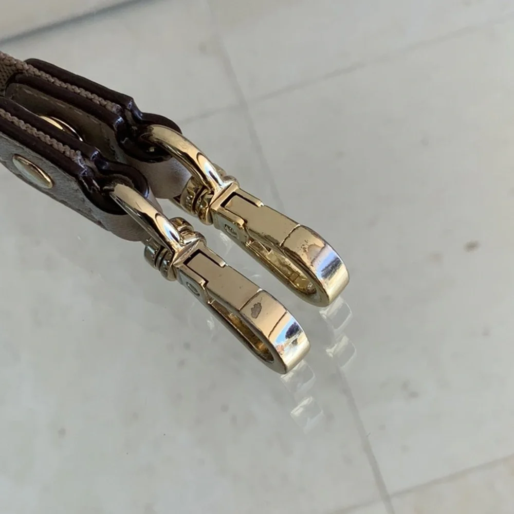 MZ Wallace Tan Crossbody Bag with Adjustable Strap and Everyday Style - Picture 3 of 9